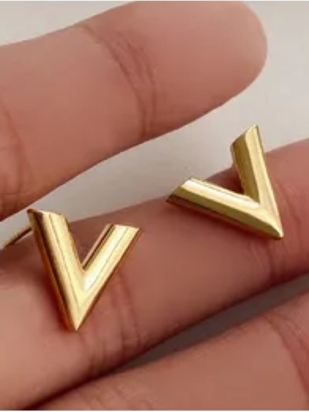 Essential V Earrings 14k Coated Stainless Earrings